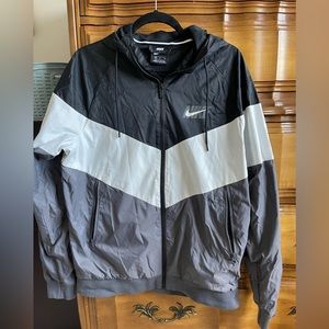Nike windbreaker w/ hood size M black white grey